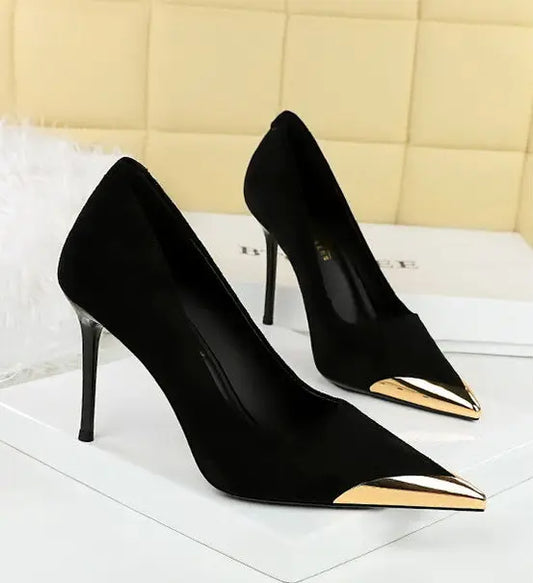 Escarpins noirs SecretBombe vus de face