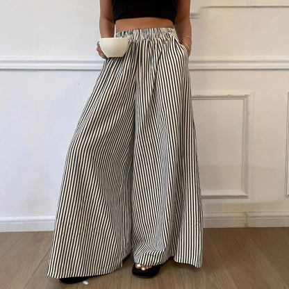 Pantalon fluide à fines rayures confortable et tendance – Collection SecretBombe.