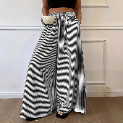 Pantalon palazzo rayé rose avec taille haute, idéal pour un look chic – SecretBombe.