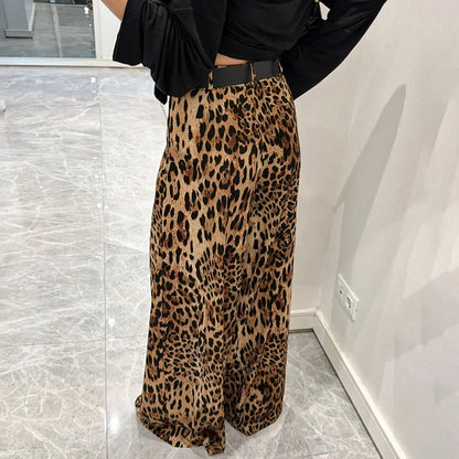 Pantalon taille haute léopard SecretBombe pour style urbain affirmé