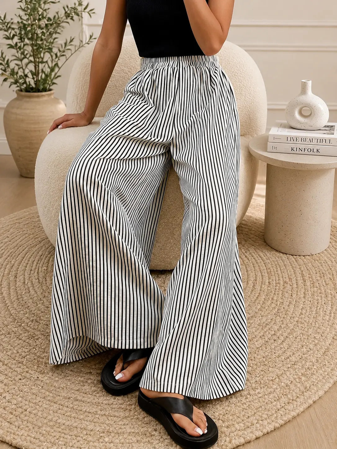 Pantalon chic à rayures verticales, parfait pour un style élégant – SecretBombe.