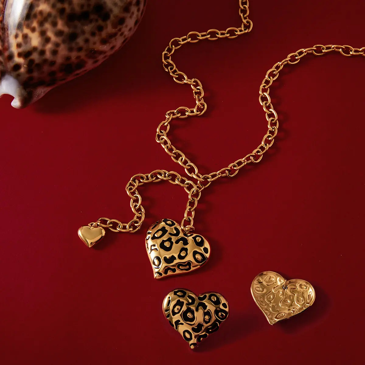 Parure femme collier et boucles d’oreilles cœur doré tendance chic SecretBombe