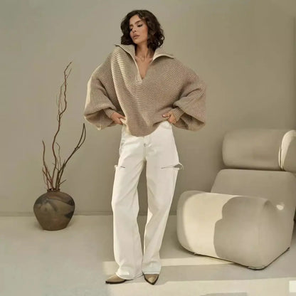 Pull taupe col V oversize look urbain SecretBombe