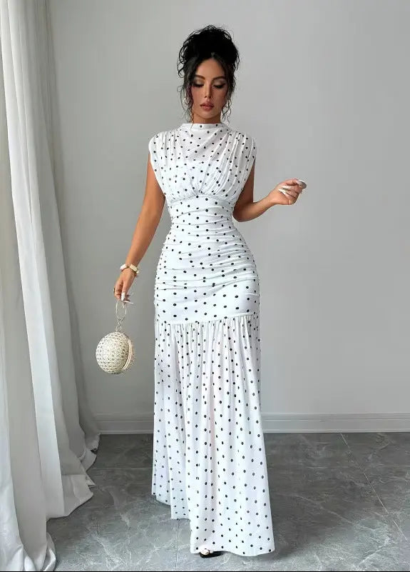 Robe longue blanche à pois noirs pour femme SecretBombe, coupe ajustée élégante