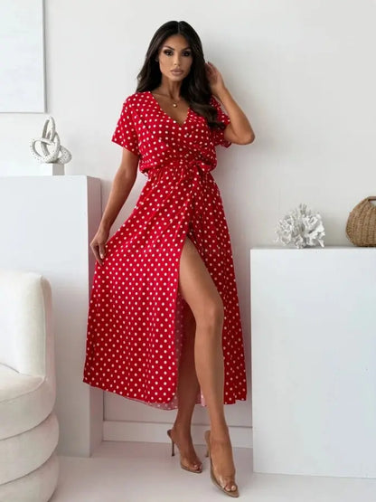 Robe longue rouge à pois avec fente sur la jambe SecretBombe