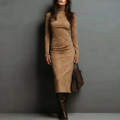 Robe coupe crayon Beige SecretBombe, col montant et style minimaliste élégant