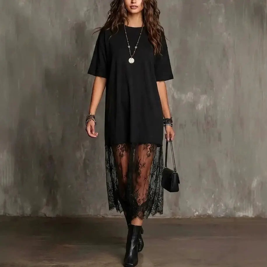 Robe noire ample femme SecretBombe avec dentelle transparente au bas et manches trois-quarts