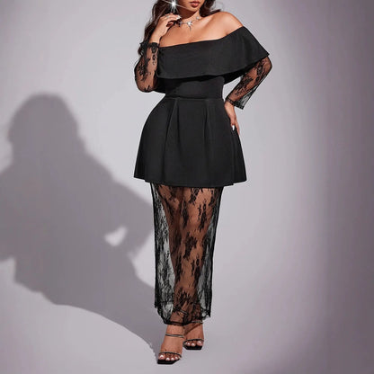 Robe noire élégante femme avec bas long en dentelle transparente