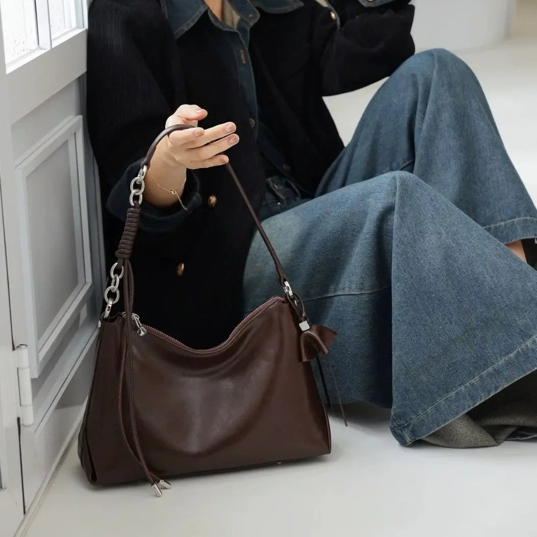Sac femme noir SecretBombe look complet tenue moderne chic