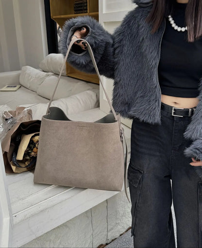 Intérieur sac bandoulière femme SecretBombe compartiments zip téléphone pratique