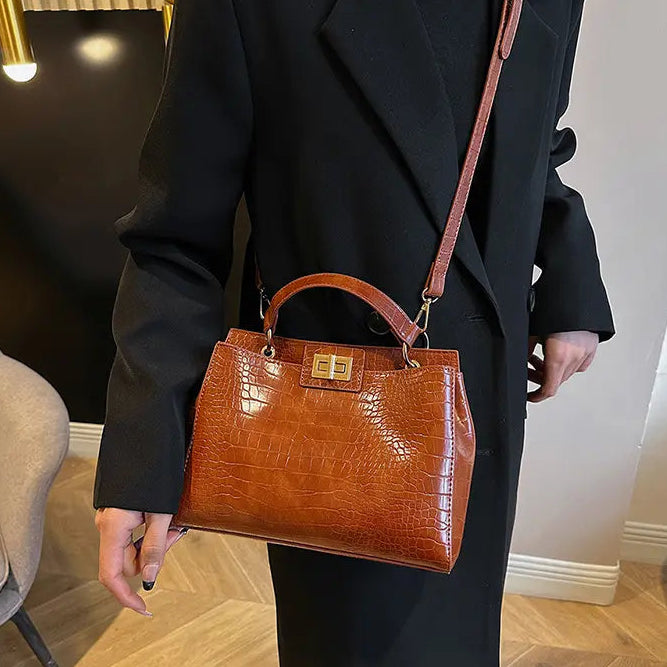 SecretBombe sac femme marron structuré design élégant