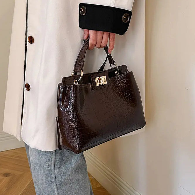 SecretBombe sac femme marron format compact pratique