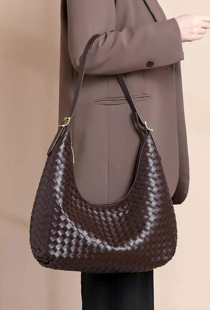 Sac à main gris femme porté épaule tressé chic SecretBombe