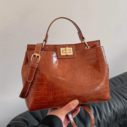 SecretBombe sac femme marron effet cuir structuré style rétro chic