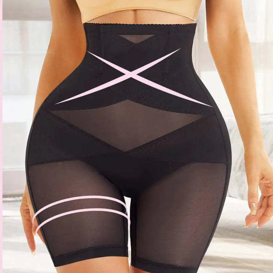 Shorty gainant noir taille haute effet sculptant - SecretBombe.