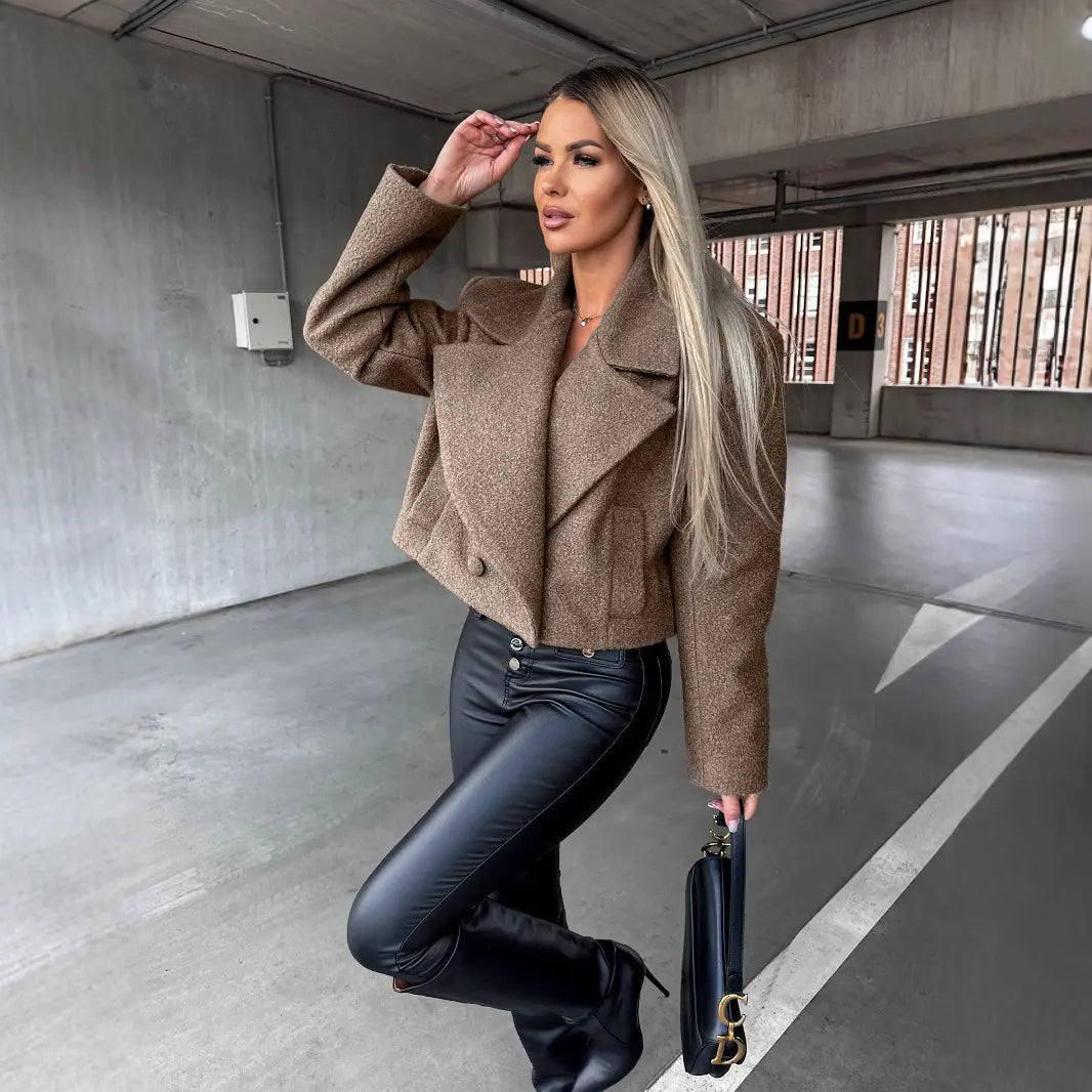 Veste courte femme SecretBombe chic et contemporaine