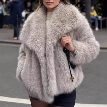 Veste courte en fausse fourrure femme chic et élégante – SecretBombe