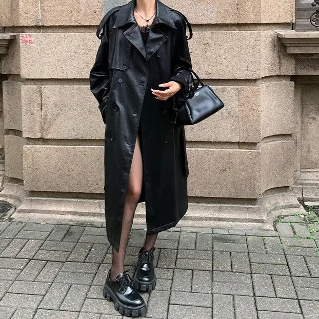 SecretBombe veste longue cuir végan détail boutons