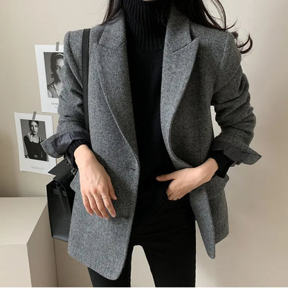 Blazer gris SecretBombe, détails collage et surpiqûres