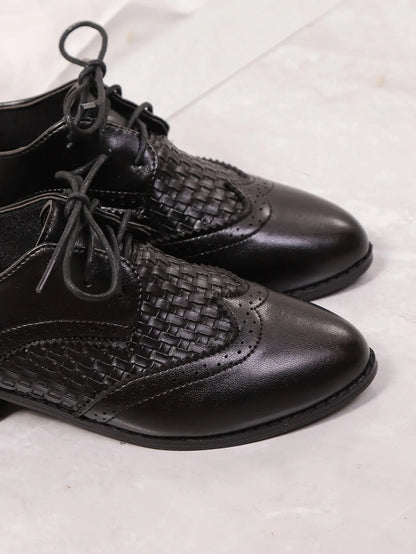 Chaussures basses noires cuir vegan SecretBombe confort chic casual