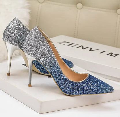 Les Escarpins Pailletés Dorés à Talons Hauts