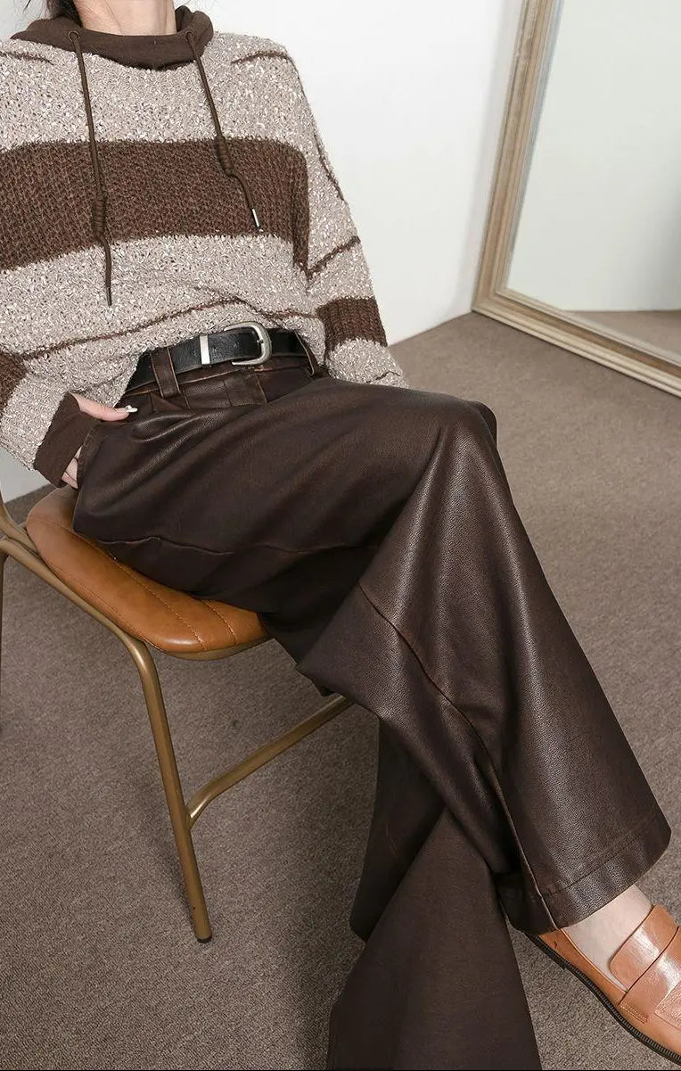 Pantalon large SecretBombe vue latérale, style fluide et confort optimal pour femme