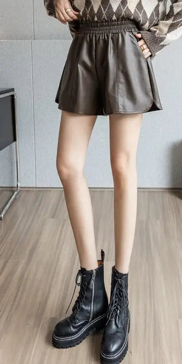 Short femme effet cuir tendance mode 2026 SecretBombe