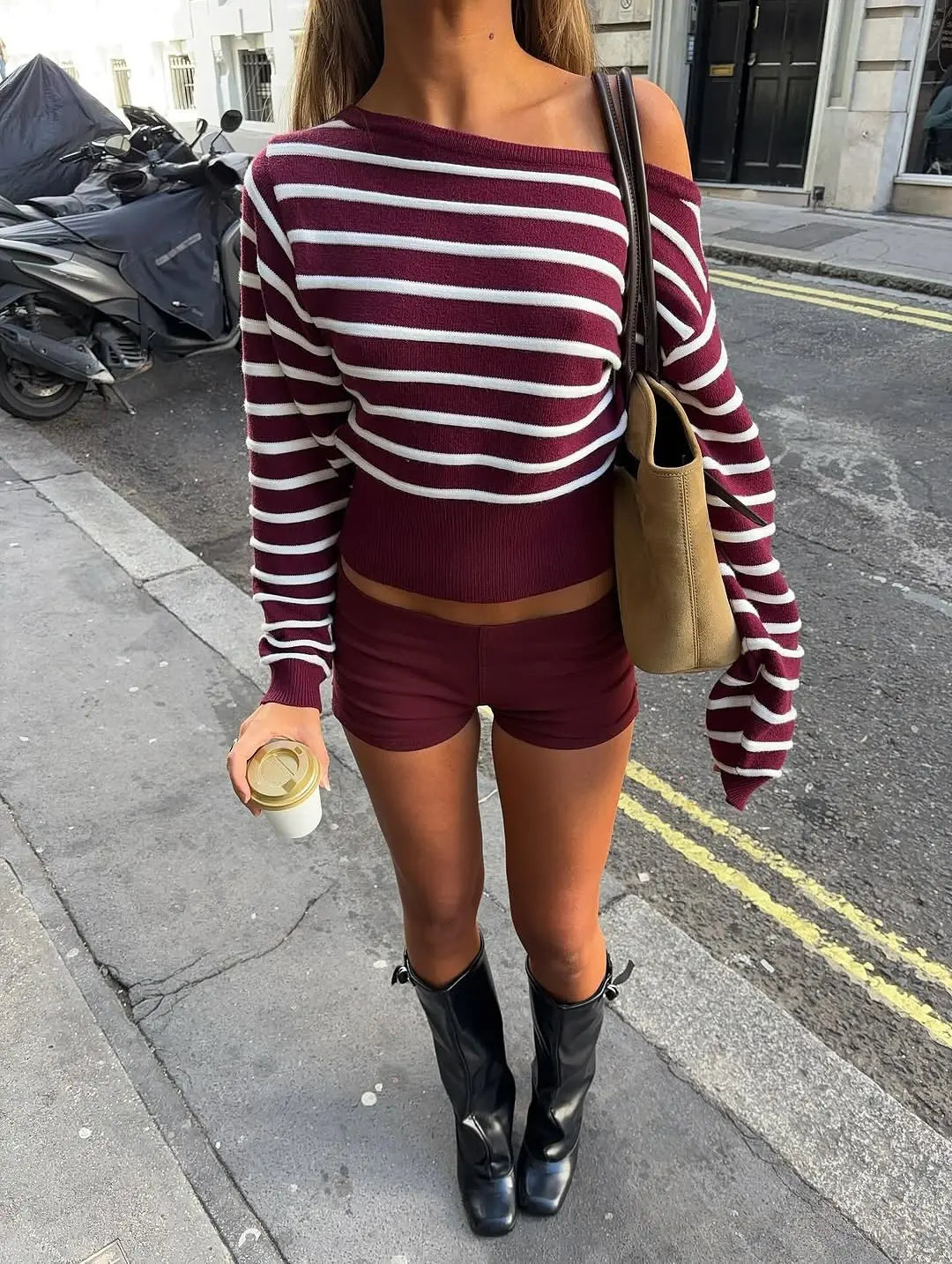 Short femme ajusté à zip latéral noir ou bordeaux S–XL | SecretBombe