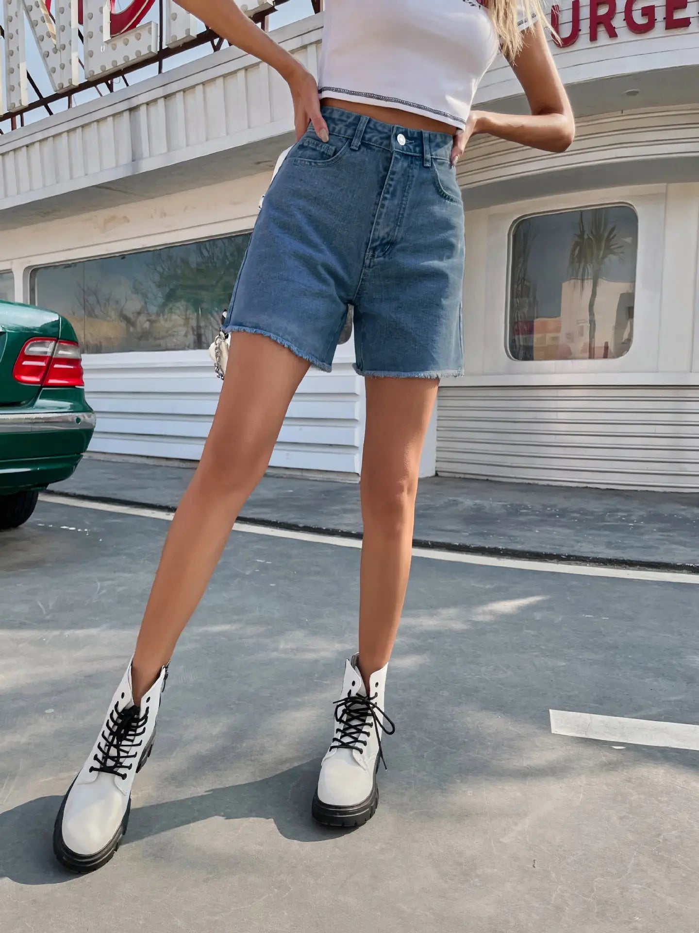 Short femme au design épuré, léger & confortable pour l’été