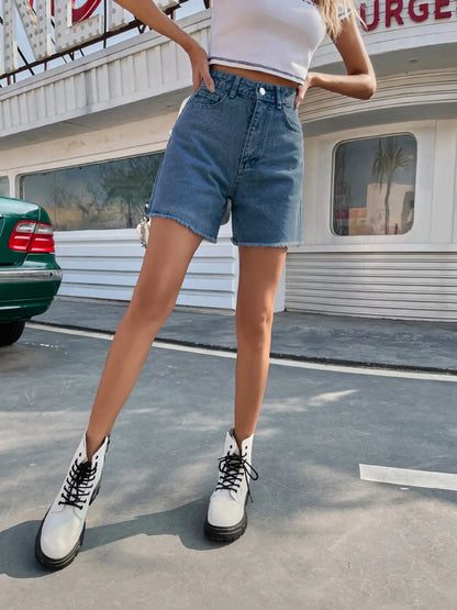 Short femme au design épuré, léger & confortable pour l’été
