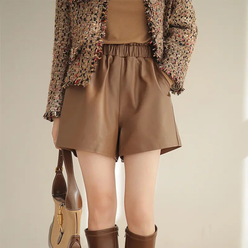 Short marron femme en cuir végan à coupe ample SecretBombe