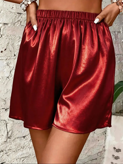 Short femme rouge satiné à coupe fluide SecretBombe