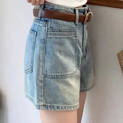 Vue arrière du short en jean femme bleu clair avec poches SecretBombe