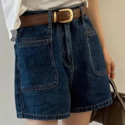 Short en jean femme bleu foncé à taille haute avec grandes poches plaquées SecretBombe