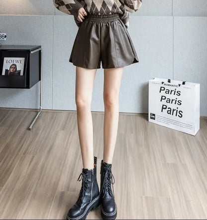 Short large femme effet cuir confortable et moderne SecretBombe