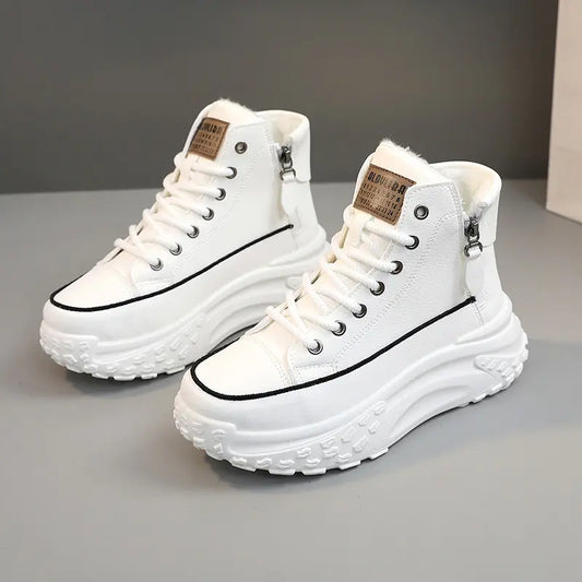 Sneakers montantes femme blanc  style urbain et look contemporain