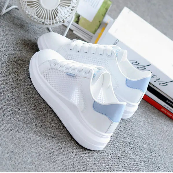Chaussures sport chic blanches femme pour toutes les occasions.
