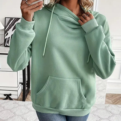 "Hoodie décontracté vert d’eau pour femme, style urbain moderne"