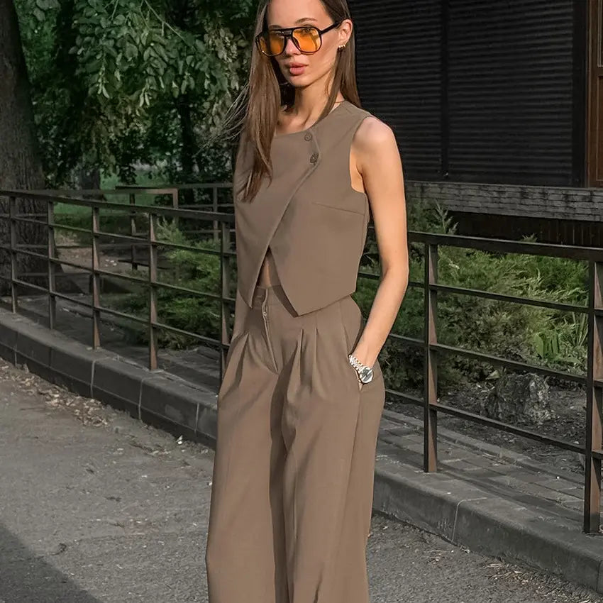 Ensemble 2 pièces femme taupe SecretBombe top sans manches asymétrique élégant