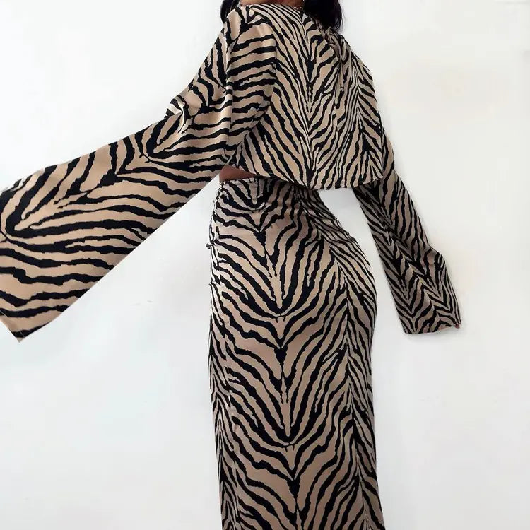 Look chic femme jupe longue zébrée taille lacée silhouette élancée SecretBombe