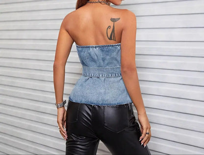 Top bustier femme structuré avec ceinture, style streetwear chic en denim