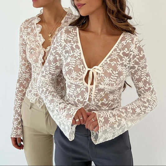 Top femme dentelle blanche décolleté V à nouer élégant – SecretBombe