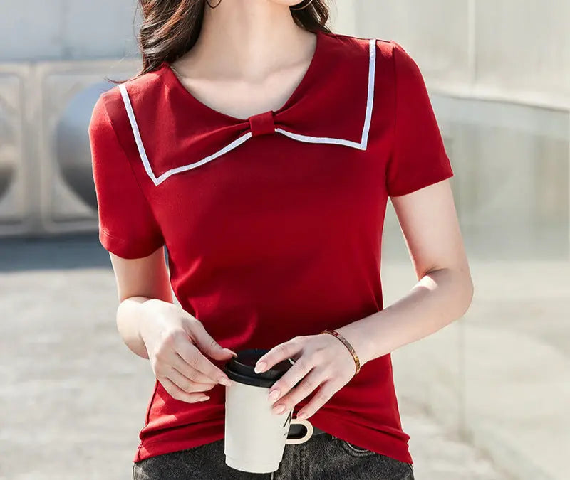 Top manches courtes avec nœud décoratif, style féminin et élégant