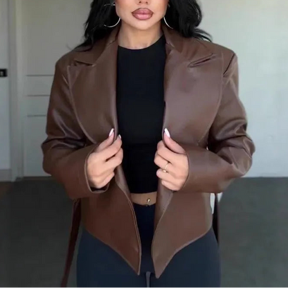 Veste en cuir vegan marron femme SecretBombe, coupe structurée élégante et tendance