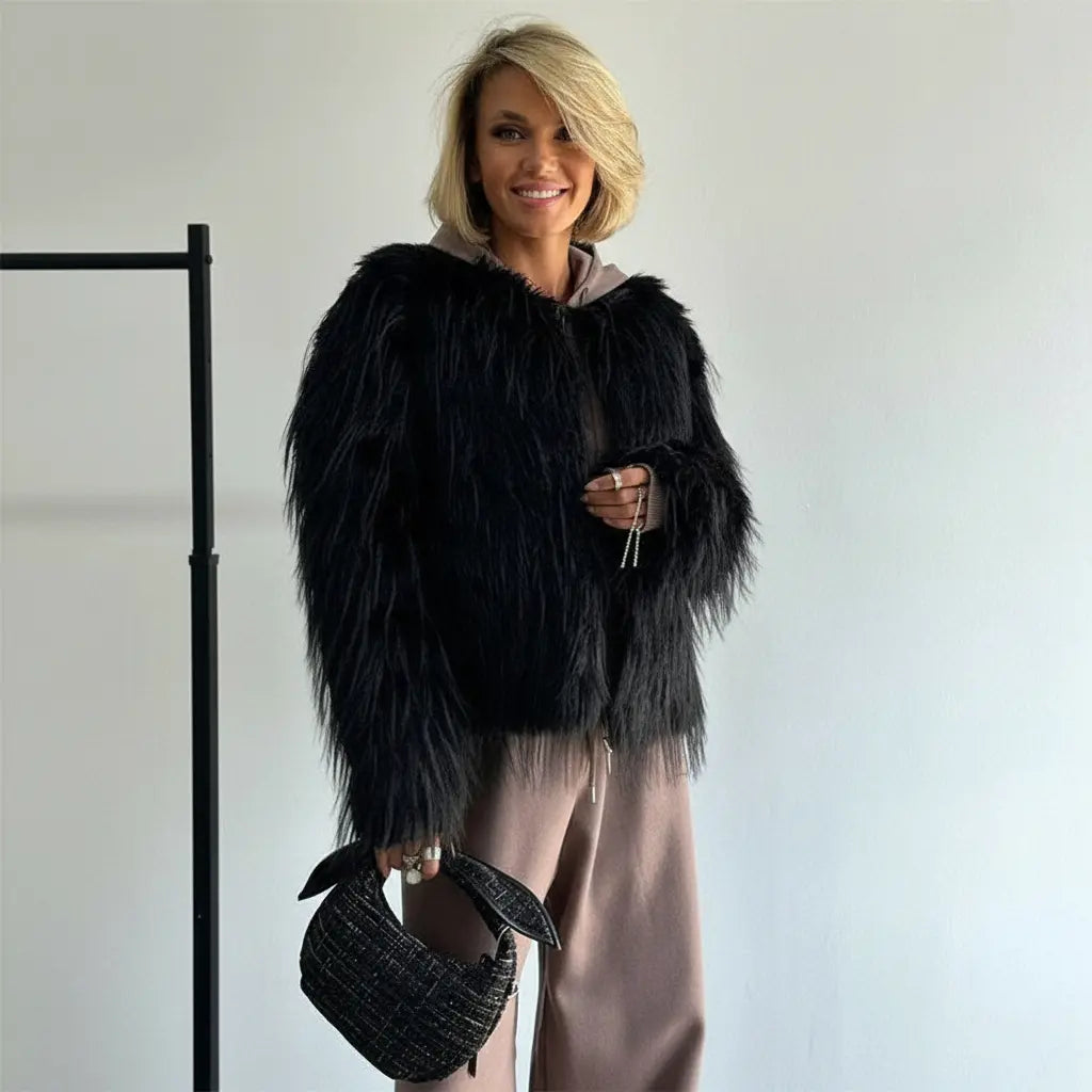 Veste femme noire en fausse fourrure, coupe tendance et confortable – Secretbombe