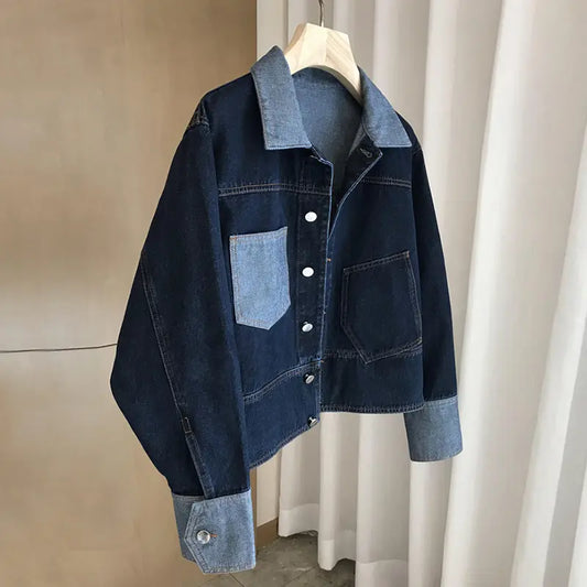 « une veste en jean femme loose bleu denim taille S, vue de face »