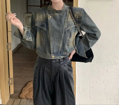 « Veste vintage en denim vieilli  vue de dessus »