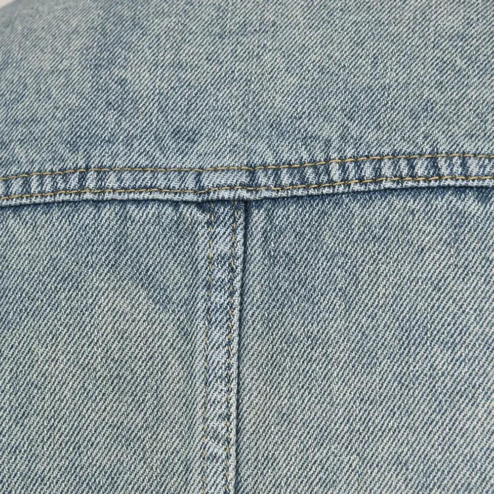 dos de la veste en jean oversize femme style urbain