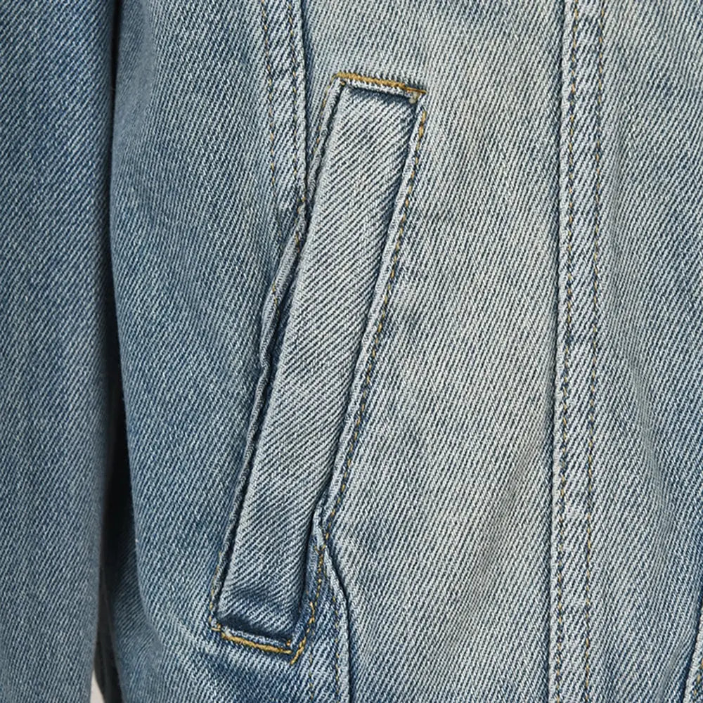 zoom sur poches veste en jean oversize femme