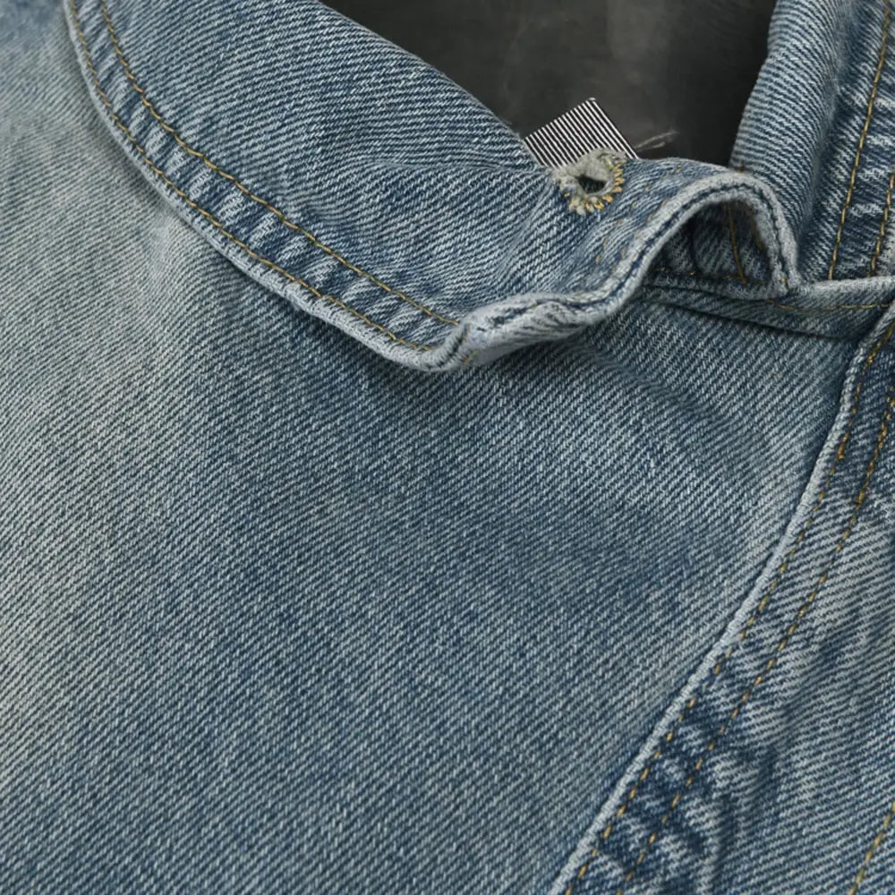 veste jean femme oversize portée look streetwear moderne